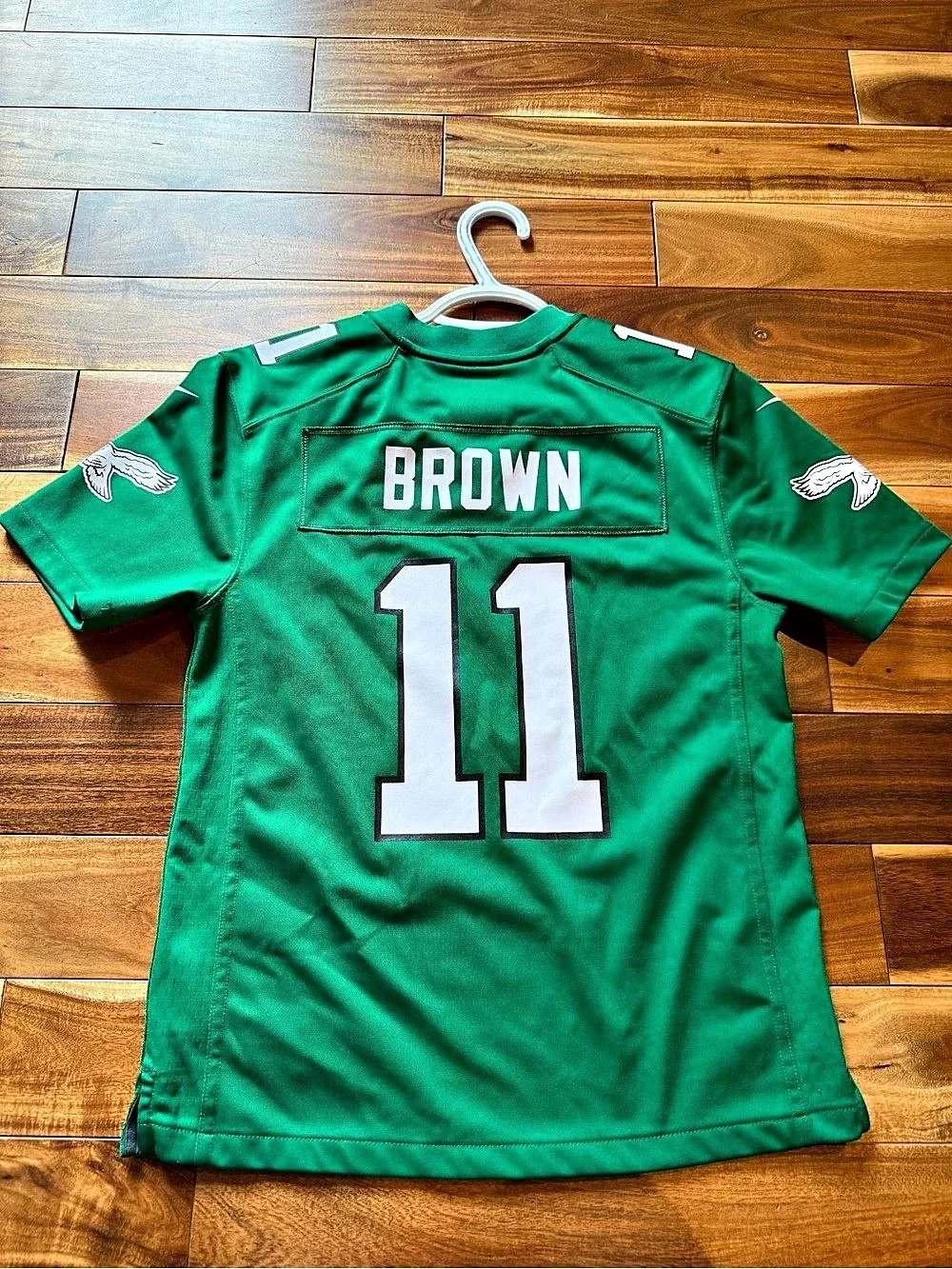 Nike Jersey #11 Brown Football Jersey Green & White Boys Medium
